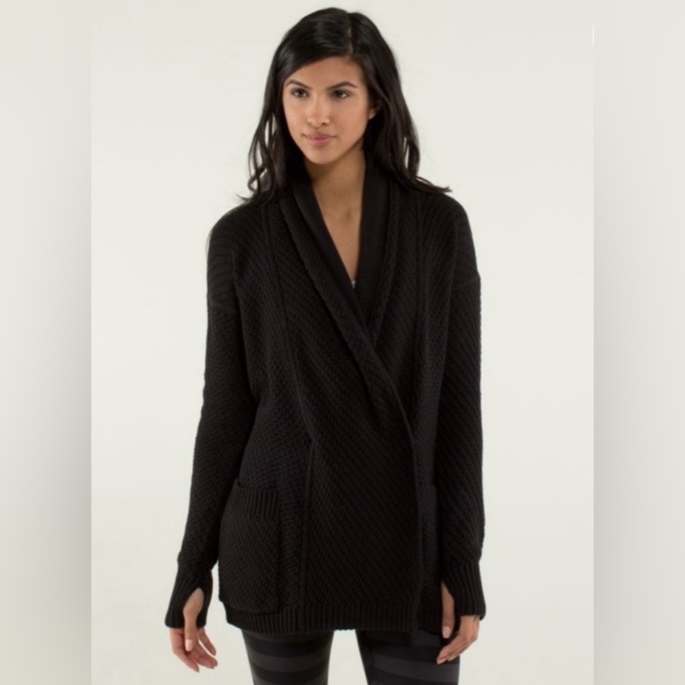 Lululemon post practice Cardi L